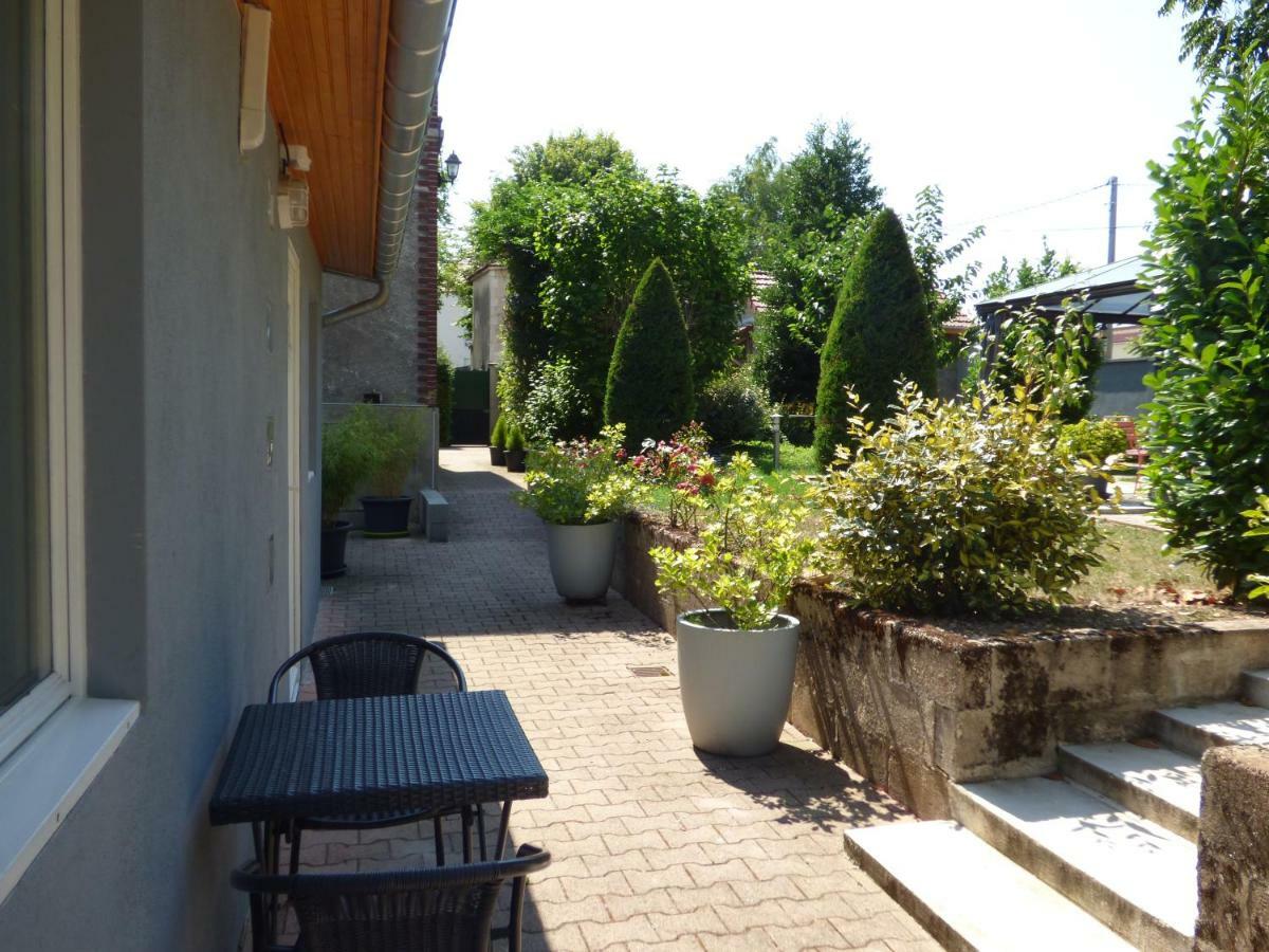 Gite De Preuilly Auxerre Exterior foto